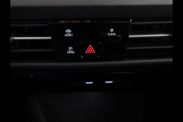 Volkswagen Golf 1.5 TSI Style 130 PK | Navigatie | Parkeersensoren | Led