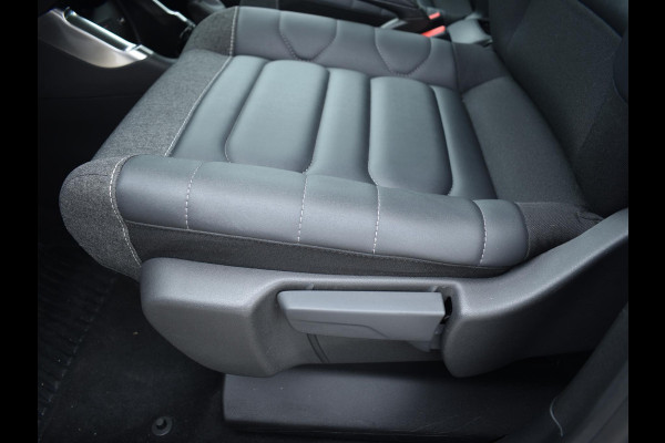Citroën C3 Aircross 1.2 PureTech Shine Navigatie | Achteruitrijcamera | Android auto / Apple Carplay | Cruise Control
