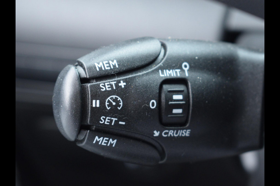 Citroën C3 Aircross 1.2 PureTech Shine Navigatie | Achteruitrijcamera | Android auto / Apple Carplay | Cruise Control