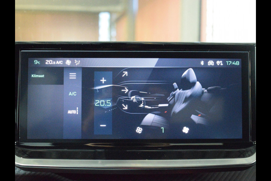 Peugeot 2008 1.2 PureTech GT Pack NAVIGATIE | CARPLAY | ACHTERUITRIJCAMERA MET SENSOREN | VERWARMBARE VOORSTOELEN | E.C.C. | 13.268km