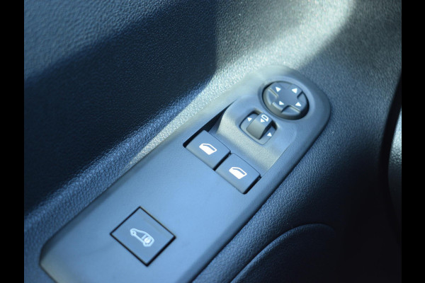 Opel Combo L2 130PK Automaat | Carplay | Camera | Betimmering