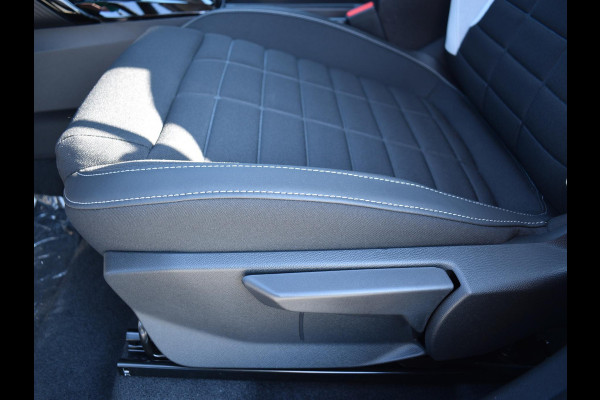 Citroën ë-C3 Max 113pk 44 kWh | 3 FASE | ACHTERUITRIJCAMERA MET SENSOREN | NAVIGATIE | CARPLAY | UIT VOORRAAD LEVERBAAR MET € 1.689,- KORTING!