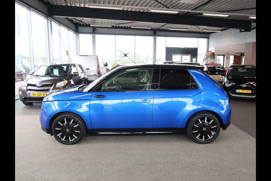 Honda E Advance 17" PANODAK/360CAMERA/CARPLAY/WINTERPACK/KEYLESS