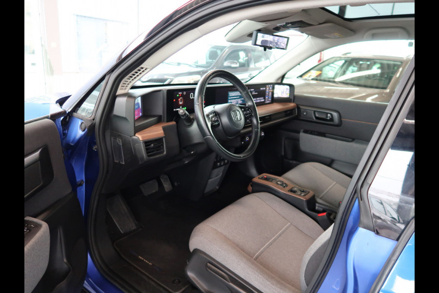 Honda E Advance 17" PANODAK/360CAMERA/CARPLAY/WINTERPACK/KEYLESS