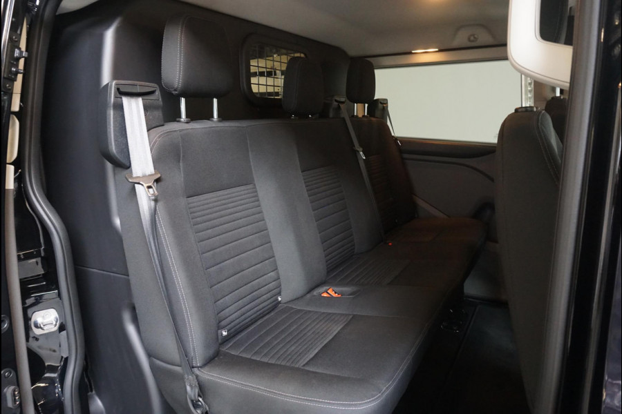 Ford Transit Custom 300 2.0 TDCI 130 pk Automaat Dubbele Cabine LIMITED! L2 | Navigatie | Airco | Bluetooth | 5-Zits | Trekhaak | DAB+