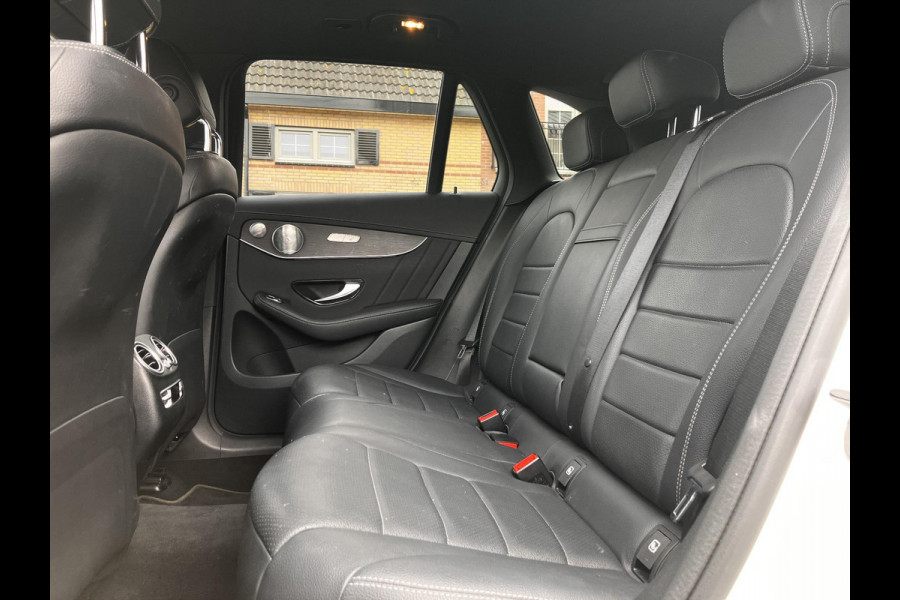 Mercedes-Benz GLC 300e 4MATIC AMG | MBUX | Trekhaak | Leder