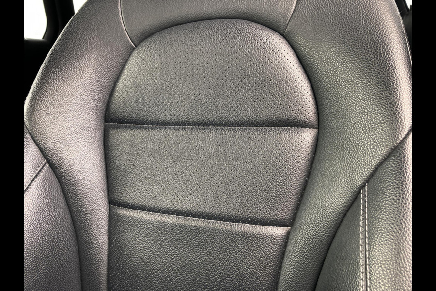 Mercedes-Benz GLC 300e 4MATIC AMG | MBUX | Trekhaak | Leder