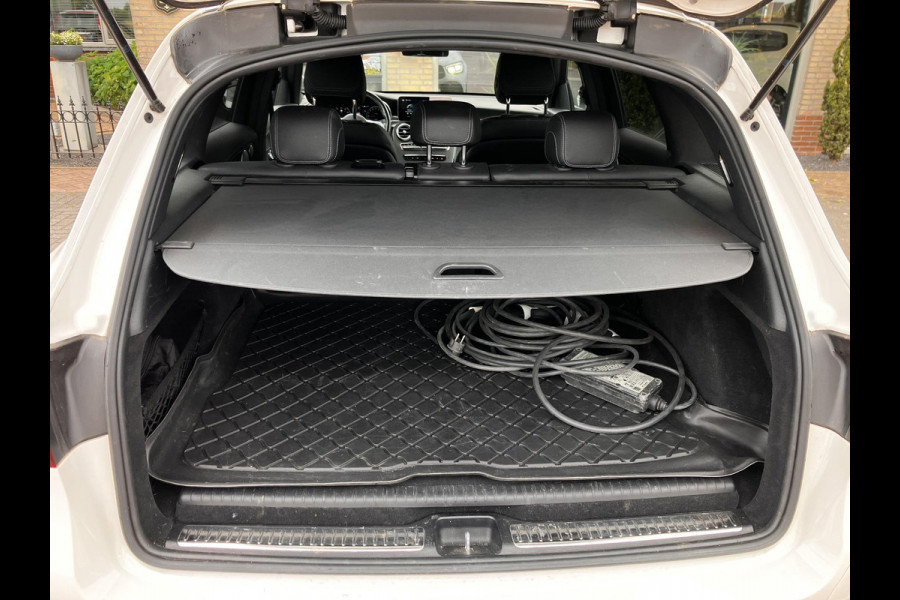 Mercedes-Benz GLC 300e 4MATIC AMG | MBUX | Trekhaak | Leder