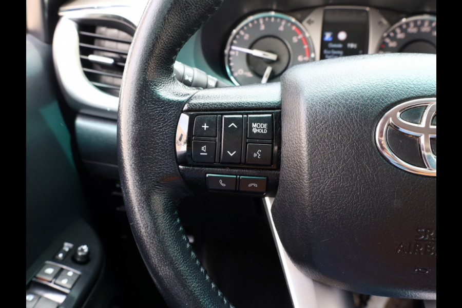 Toyota Hilux 2.8 D-4D XtraCab Professional Premium | Automaat | 3500 KG Trekg