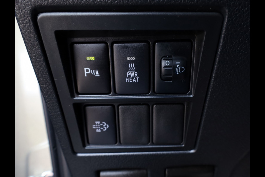 Toyota Hilux 2.8 D-4D XtraCab Professional Premium | Automaat | 3500 KG Trekg