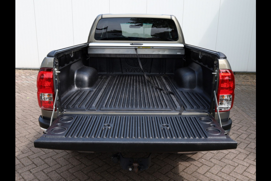 Toyota Hilux 2.8 D-4D XtraCab Professional Premium | Automaat | 3500 KG Trekg