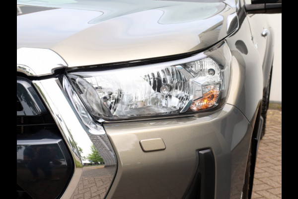 Toyota Hilux 2.8 D-4D XtraCab Professional Premium | Automaat | 3500 KG Trekg
