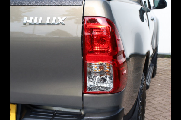 Toyota Hilux 2.8 D-4D XtraCab Professional Premium | Automaat | 3500 KG Trekg