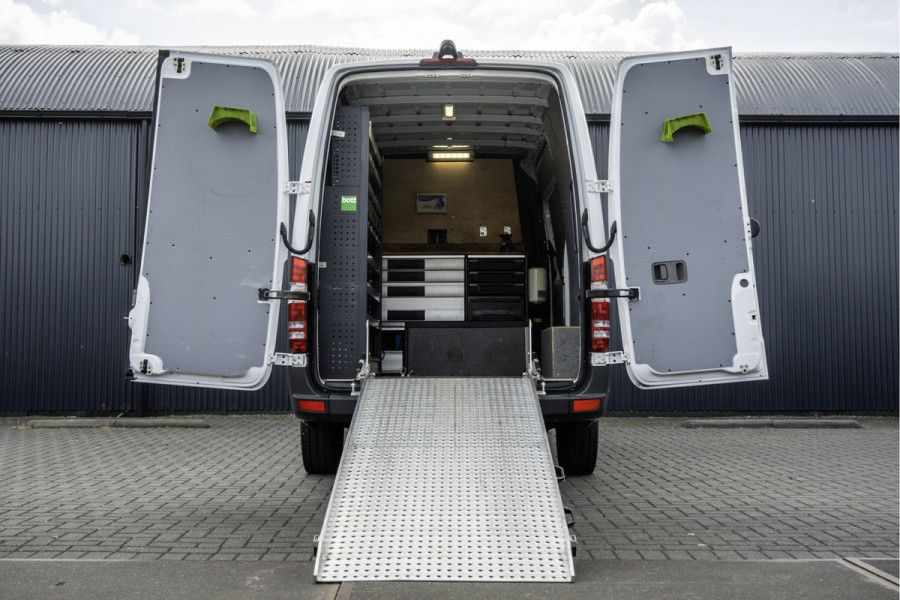 Mercedes-Benz Sprinter 311 CDI | L2H2 | Inrichting | Omvormer | Oprijplaat | Camera | Airco | Euro 6