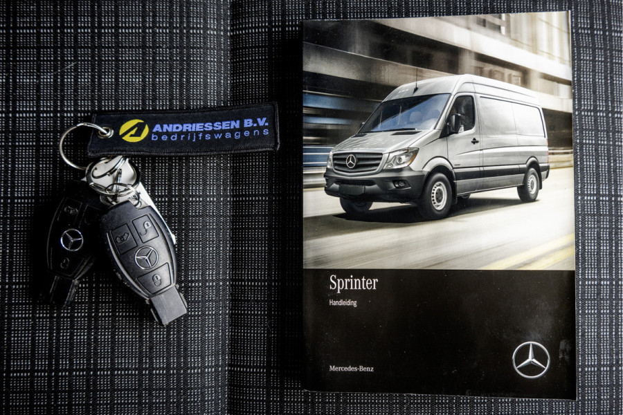 Mercedes-Benz Sprinter 311 CDI | L2H2 | Inrichting | Omvormer | Oprijplaat | Camera | Airco | Euro 6