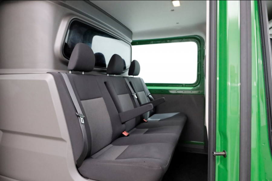 Volkswagen Crafter 30 2.0 TDI 140pk E6 L3H2 (L2H1) D.C. Airco/Navi/Camera 05-2019