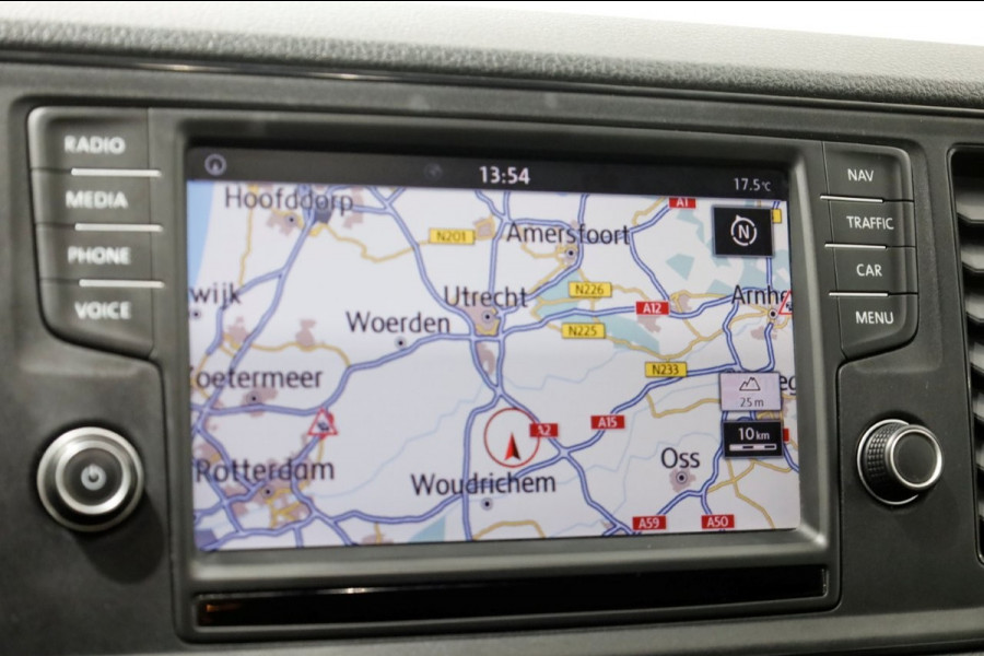 Volkswagen Crafter 30 2.0 TDI 140pk E6 L3H2 (L2H1) D.C. Airco/Navi/Camera 05-2019