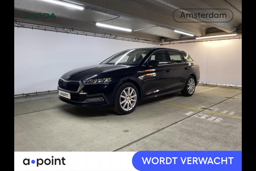 Škoda Octavia Combi 1.4 TSI iV PHEV Style 204 pk Automaat (DSG) | Navigatie | Parkeersensoren | Achteruitrijcamera | Adaptieve cruise control | Elektr. voorstoelen met memory | Head-up display |