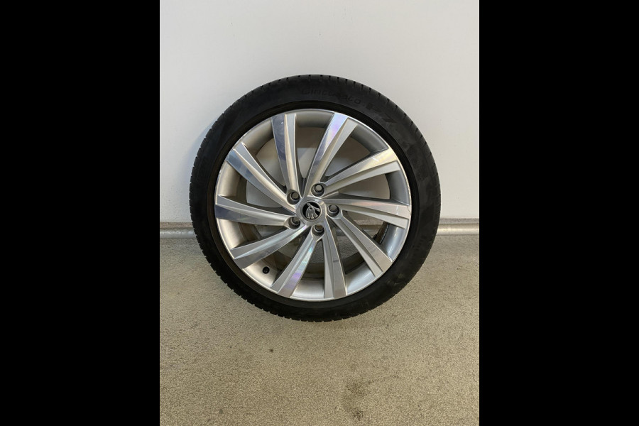 Škoda Octavia Combi 1.4 TSI iV PHEV Style 204 pk Automaat (DSG) | Navigatie | Parkeersensoren | Achteruitrijcamera | Adaptieve cruise control | Elektr. voorstoelen met memory | Head-up display |