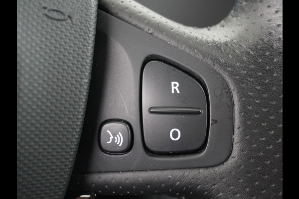 Renault ZOE 110pk R110 EIGEN ACCU 41kWh Limited Navi Ecc Apple Carplay Android Auto Cruise Control Pdc Regen-Lichtsensor Keyless Led Lmv 16" Wifi Bluetooth 3-Fase Laden 1e Eigenaar Keurig onderhouden 34.500 nieuw