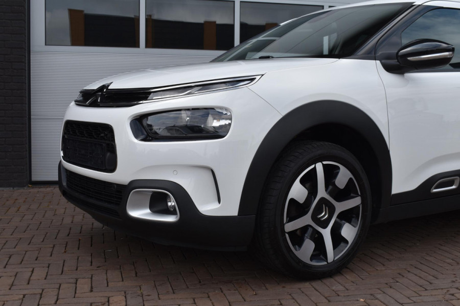 Citroën C4 Cactus 1.2 PureTech 110PK Shine | Pandak | Navi | Camera | Incl. garantie