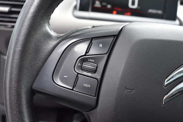Citroën C4 Cactus 1.2 PureTech 110PK Shine | Pandak | Navi | Camera | Incl. garantie