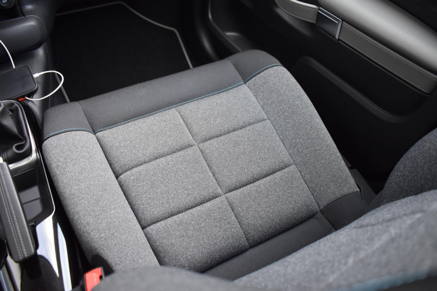 Citroën C4 Cactus 1.2 PureTech 110PK Shine | Pandak | Navi | Camera | Incl. garantie