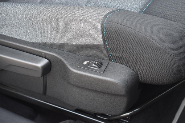 Citroën C4 Cactus 1.2 PureTech 110PK Shine | Pandak | Navi | Camera | Incl. garantie