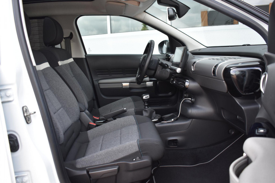 Citroën C4 Cactus 1.2 PureTech 110PK Shine | Pandak | Navi | Camera | Incl. garantie