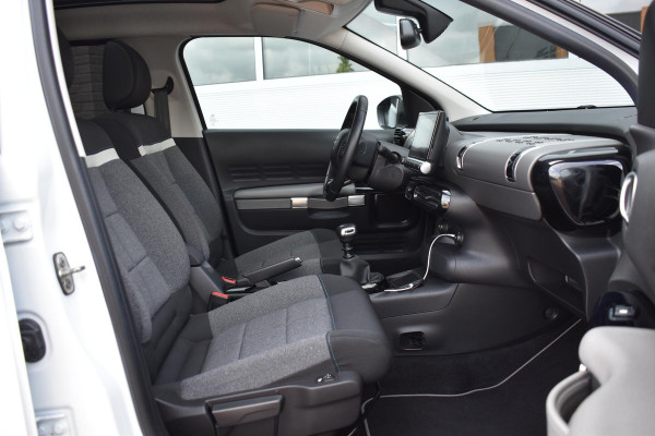 Citroën C4 Cactus 1.2 PureTech 110PK Shine | Pandak | Navi | Camera | Incl. garantie