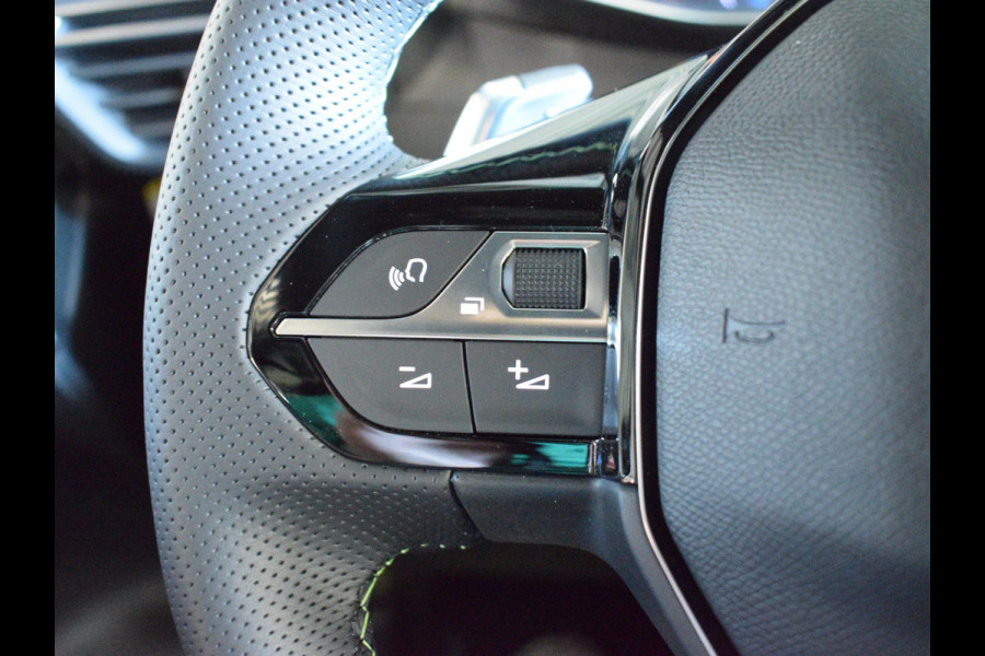 Peugeot 208 1.2 Hybrid 145 e-DCS6 GT | ADAPTIVE CTUISE CONTROL | STOELMASSAGE + VERWARMING | CAMERA V + A | UIT VOORRAAD LEVERBAAR