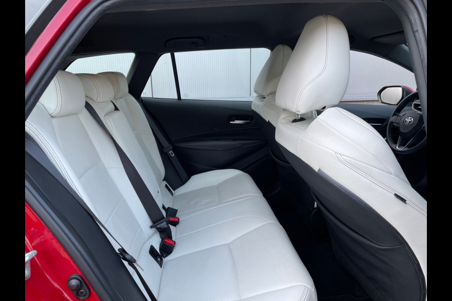 Toyota Corolla Touring Sports 1.8 Hybrid Business Intro / Camera / Navigatie