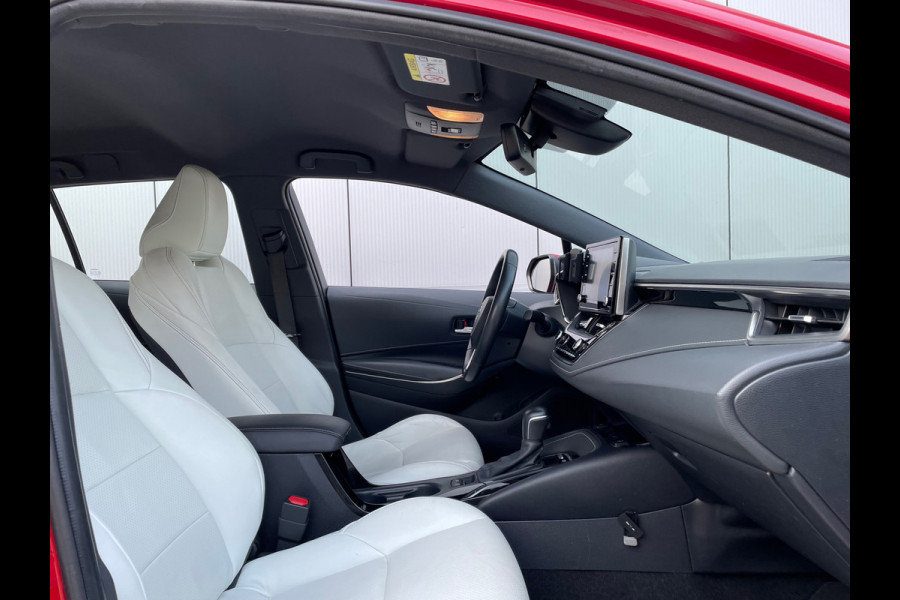 Toyota Corolla Touring Sports 1.8 Hybrid Business Intro / Camera / Navigatie