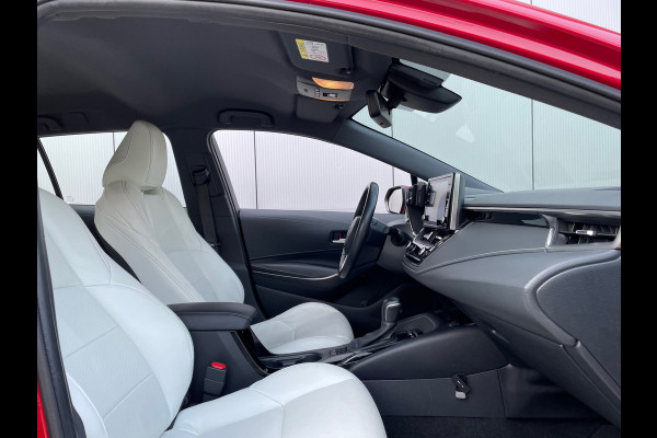 Toyota Corolla Touring Sports 1.8 Hybrid Business Intro / Camera / Navigatie