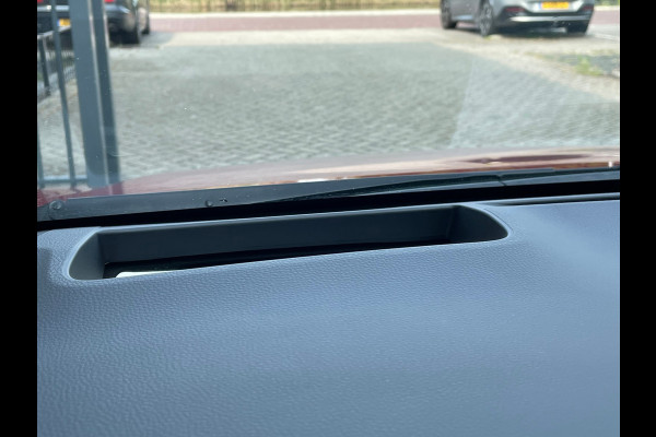 Toyota Corolla Touring Sports 1.8 Hybrid Business Intro / Camera / Navigatie