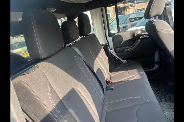 Jeep Wrangler Unlimited 3.6 UNLIMITED CABRIO/5-PERSOONS/4X4/57900KM