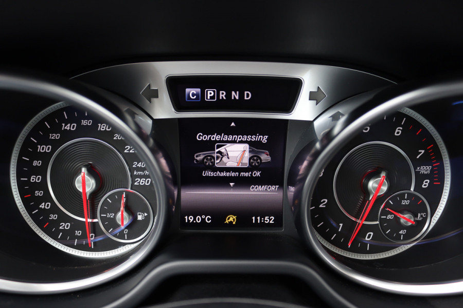 Mercedes-Benz SL-Klasse 400 AMG Line Aut9 | Panoramadak | Harman&Kardon | Stoelverwarming/-ventilatie | Soft-Close | Intelligent Light System | Camera | Leder |