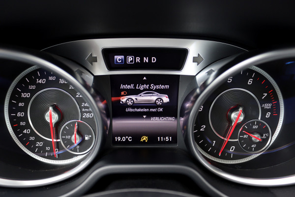 Mercedes-Benz SL-Klasse 400 AMG Line Aut9 | Panoramadak | Harman&Kardon | Stoelverwarming/-ventilatie | Soft-Close | Intelligent Light System | Camera | Leder |