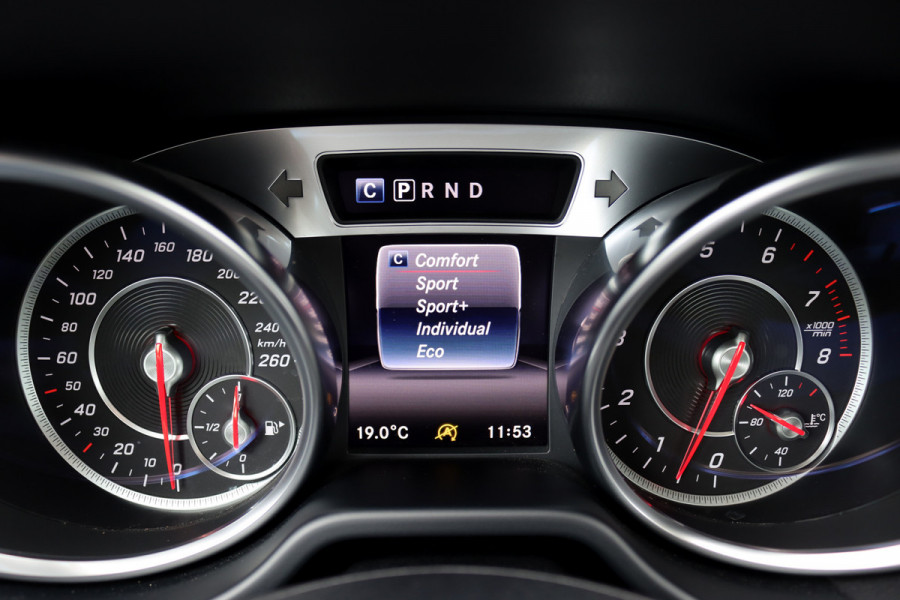 Mercedes-Benz SL-Klasse 400 AMG Line Aut9 | Panoramadak | Harman&Kardon | Stoelverwarming/-ventilatie | Soft-Close | Intelligent Light System | Camera | Leder |