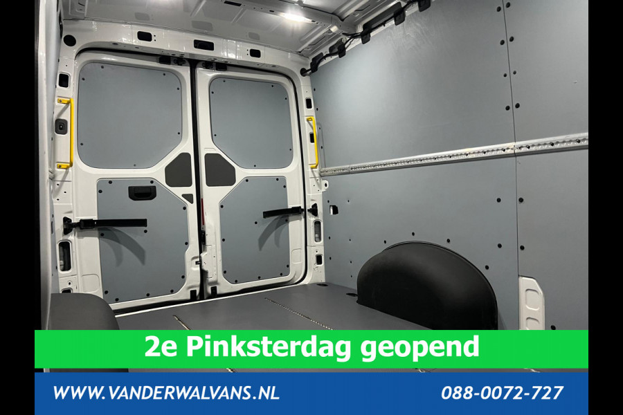 Volkswagen Crafter 2.0 TDI 140pk L3H2 (oude L2H1) Euro6 # Airco | Navigatie | Apple Carplay | Android auto parkeersensoren, 3000kg trekvermogen