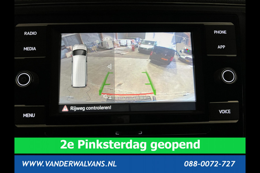 Volkswagen Crafter 2.0 TDI 140 pk L3H3 L2H2 Euro6 Airco | Camera | Apple Carplay | Cruisecontrol Android Auto, Parkeersensoren, Bijrijdersbank, 3000kg Trekvermogen, zilver