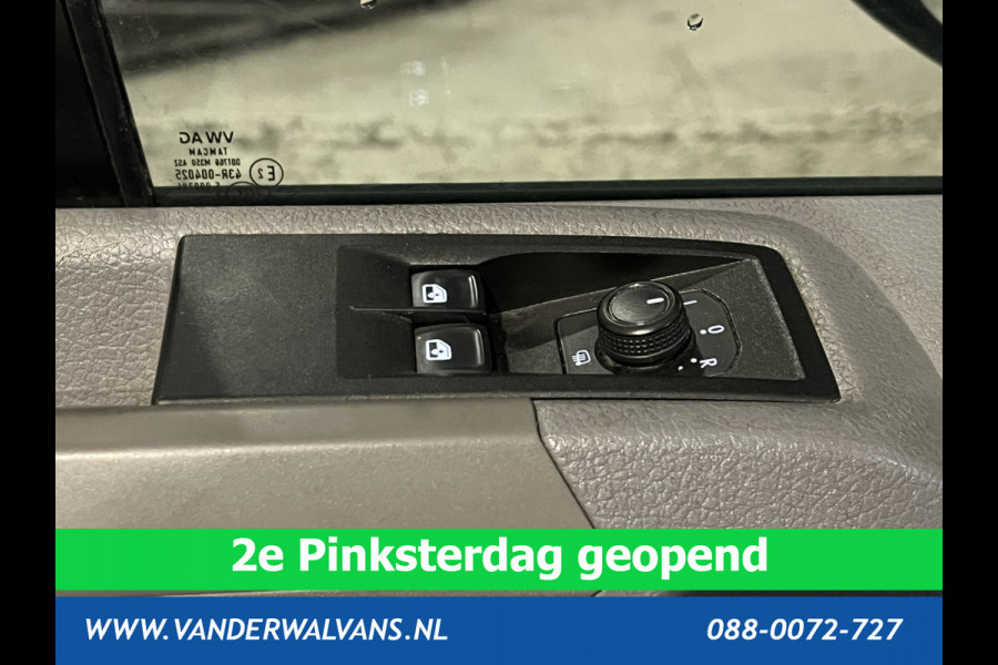 Volkswagen Crafter 2.0 TDI 140 pk L3H3 L2H2 Euro6 Airco | Camera | Apple Carplay | Cruisecontrol Android Auto, Parkeersensoren, Bijrijdersbank, 3000kg Trekvermogen, zilver