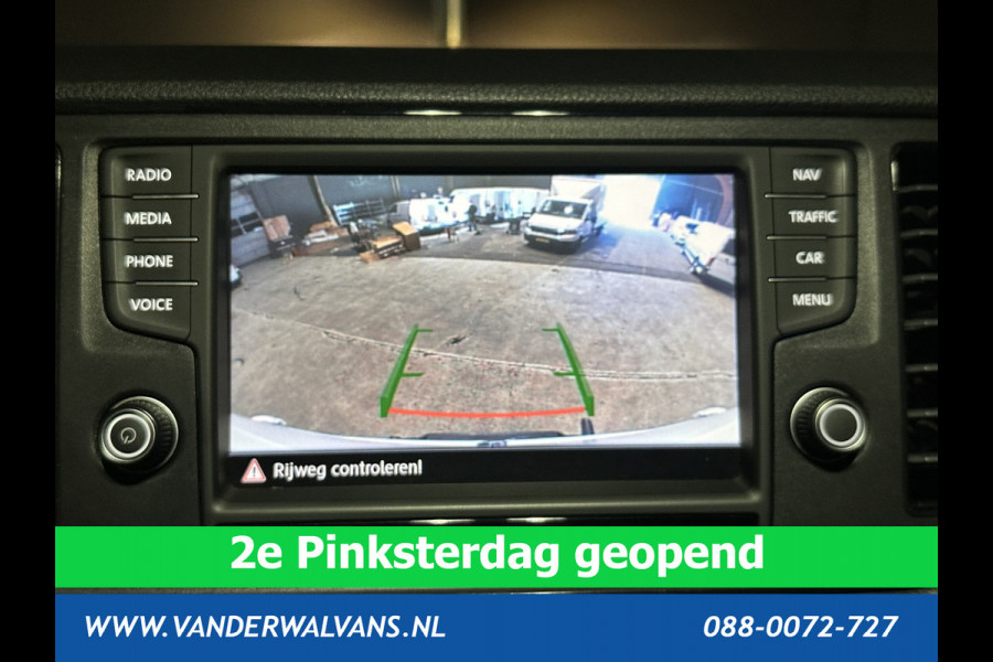 Volkswagen Crafter 2.0 TDI 177 pk L3H3 L2H2 Euro6 Airco | Camera | Navigatie | Apple Carplay Android Auto, Cruisecontrol, Chauffeursstoel