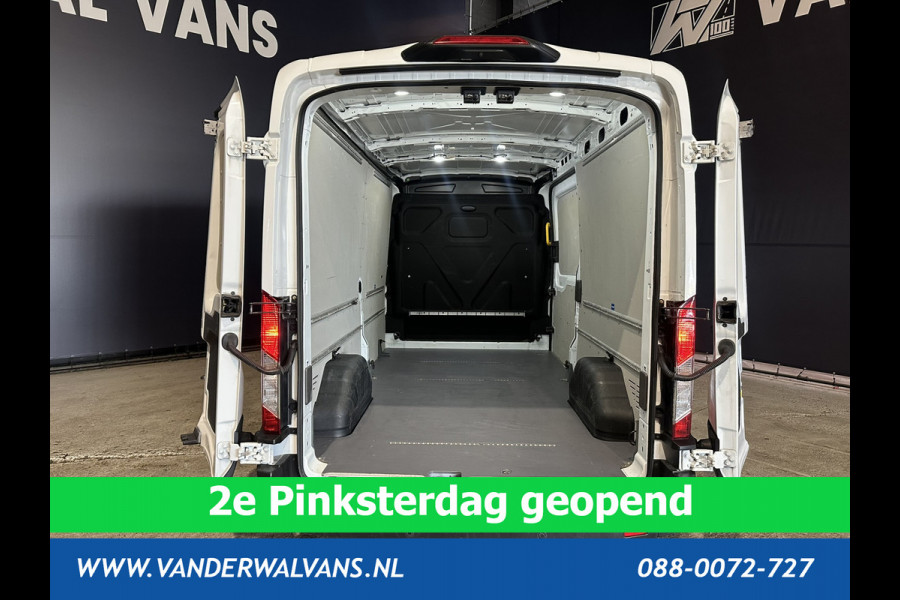 Ford Transit 2.0 TDCI 130pk L3H2 Euro6 Airco | Camera | Navigatie | Apple Carplay | Android Auto Cruisecontrol, Stoelverwarming, Parkeersensoren, Verwarmde voorruit, Bijrijdersbank