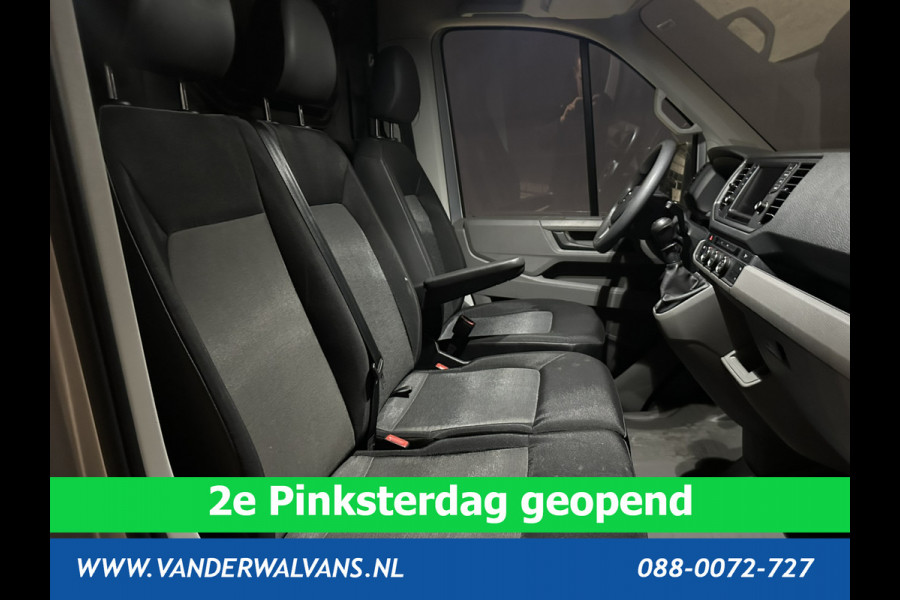 Volkswagen Crafter 2.0 TDI 140 pk L3H2 L2H1 Euro6 Airco | Navigatie | Apple Carplay | Android Auto | Trekhaak Parkeersensoren, Bijrijdersbank
