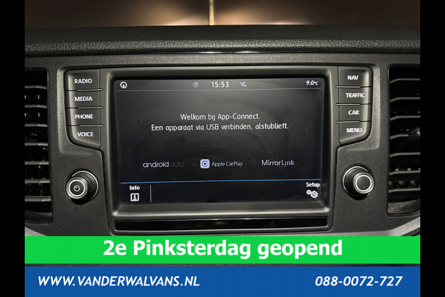 Volkswagen Crafter 2.0 TDI 140 pk L3H2 L2H1 Euro6 Airco | Navigatie | Apple Carplay | Android Auto | Trekhaak Parkeersensoren, Bijrijdersbank