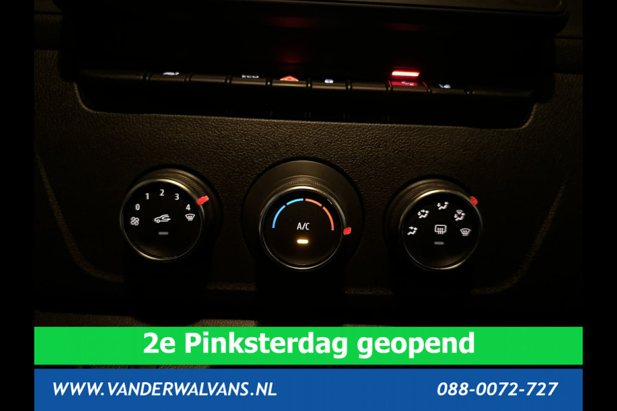 Renault Master 2.3 dCi 136pk L2H2 Euro6 Airco | Navigatie | Camera | 2500kg Trekhaak | LED cruisecontrol, parkeersensoren, bijrijdersbank