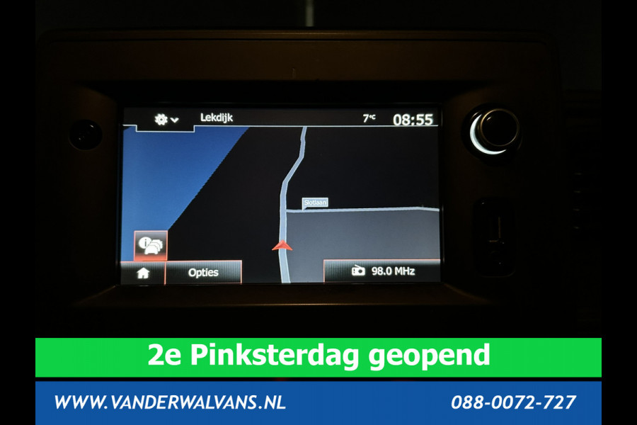 Renault Master 2.3 dCi 136pk L2H2 Euro6 Airco | Navigatie | Camera | 2500kg Trekhaak | LED cruisecontrol, parkeersensoren, bijrijdersbank