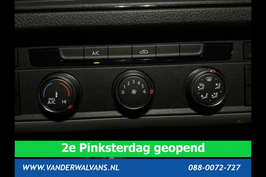 Volkswagen Crafter 2.0 TDI 140 pk L3H3 L2H2 Euro6 Airco | Camera | Cruisecontrol | Apple Carplay Android Auto, Chauffeursstoel, Parkeersensoren, Bijrijdersbank, 3000kg Trekvermogen, zilver