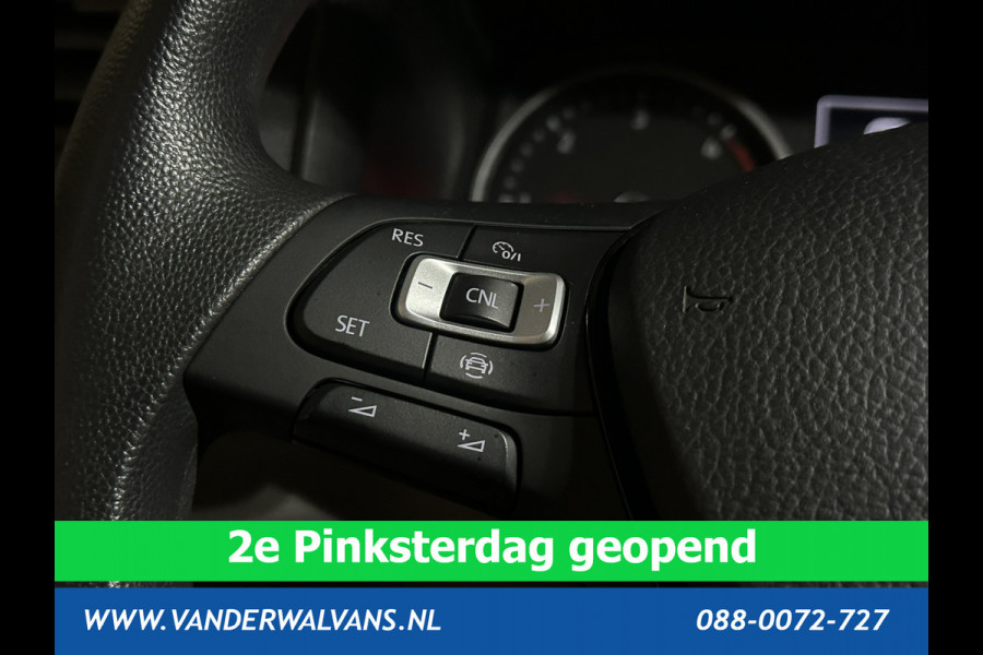 Volkswagen Crafter 2.0 TDI 140 pk L3H3 L2H2 Euro6 Airco | Camera | Cruisecontrol | Apple Carplay Android Auto, Chauffeursstoel, Parkeersensoren, Bijrijdersbank, 3000kg Trekvermogen, zilver